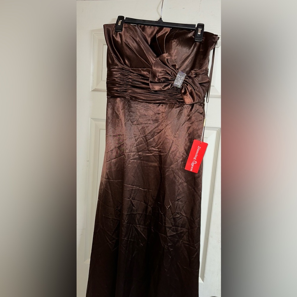 NWT Dancing Queen Brown Dress With Diamond Bow